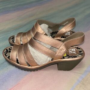 Fly London Blush Gold Rose Gold Block Heel Woze Leather Slingback Sandal size 39